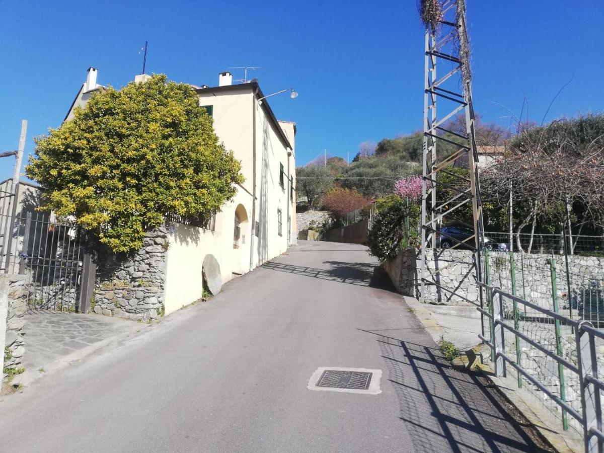 A Ca' Du Risso - Appartamento - Sea & Outdoor For Families, Bikers And Climbers Calice Ligure Екстериор снимка